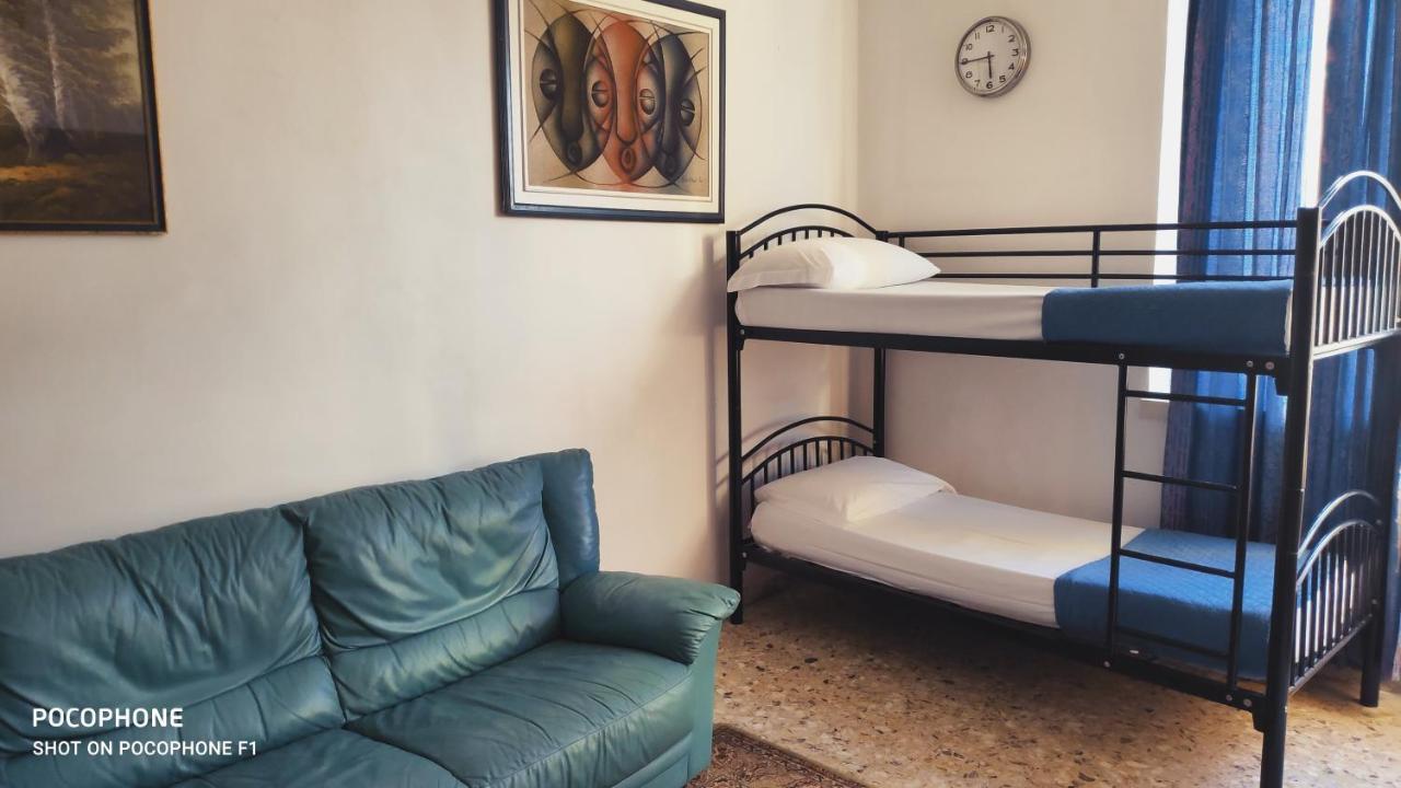 Hostelroma Esterno foto